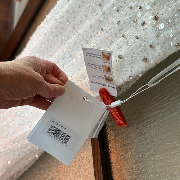 Mac Duggal EMBELLISHED PLUNGE NECK SLEEVELESS TRUMPET GOWN size 4 New $598 - Picture 12 of 17